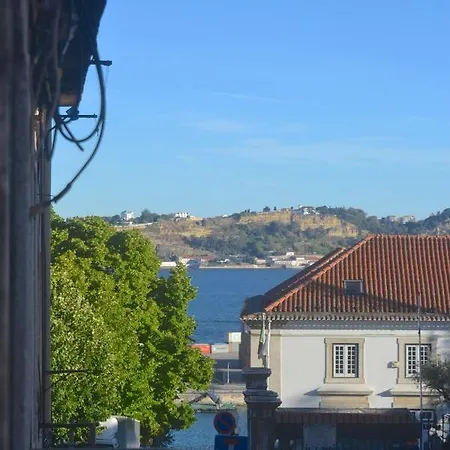 Trylisbon Santos